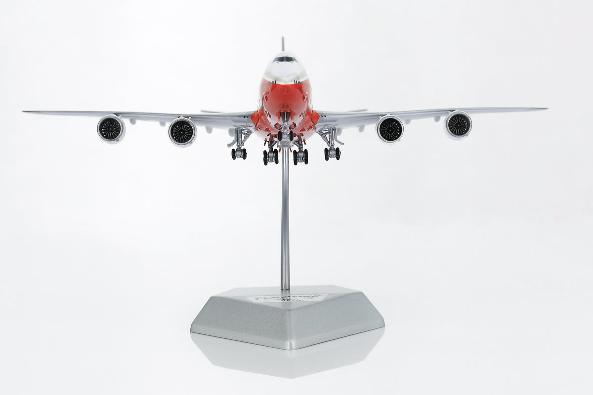 1/400 Boeing Company B747-8 Red "House livery" B631002