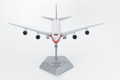 1/400 Boeing Company B747-8 Red "House livery" B631002