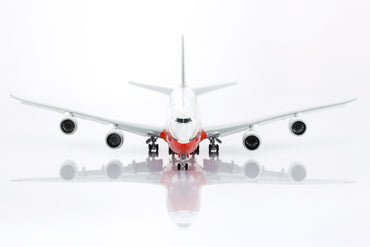 1/400 Boeing Company B747-8 Red "House livery" B631002F Flaps Down