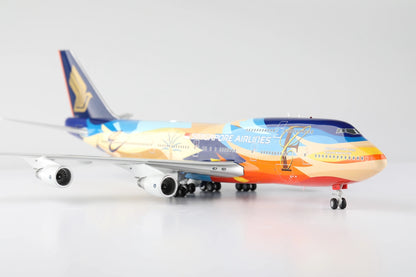 Singapore Airlines B747-400 9V-SPL "Tropical"