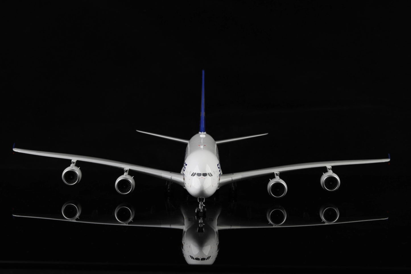 Singapore Airlines A380 9V-SKV