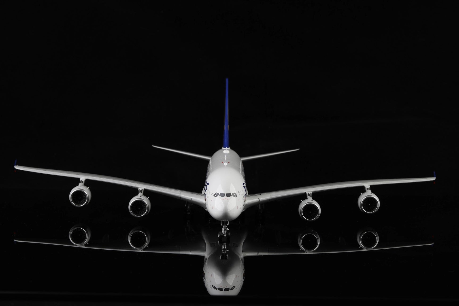 Singapore Airlines A380 9V-SKV