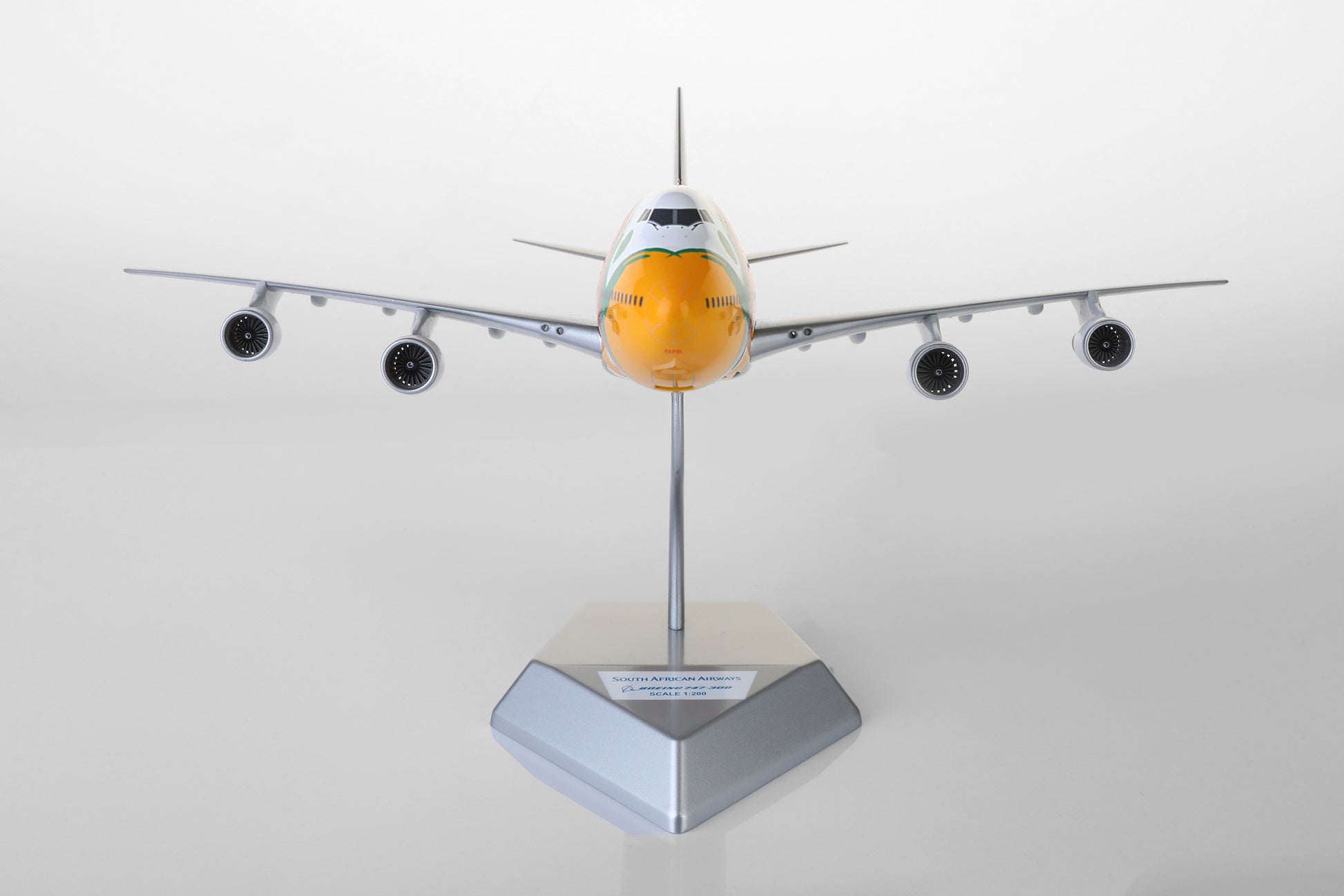 South African Airways B747-300 ZS-SAJ "Ndizani"