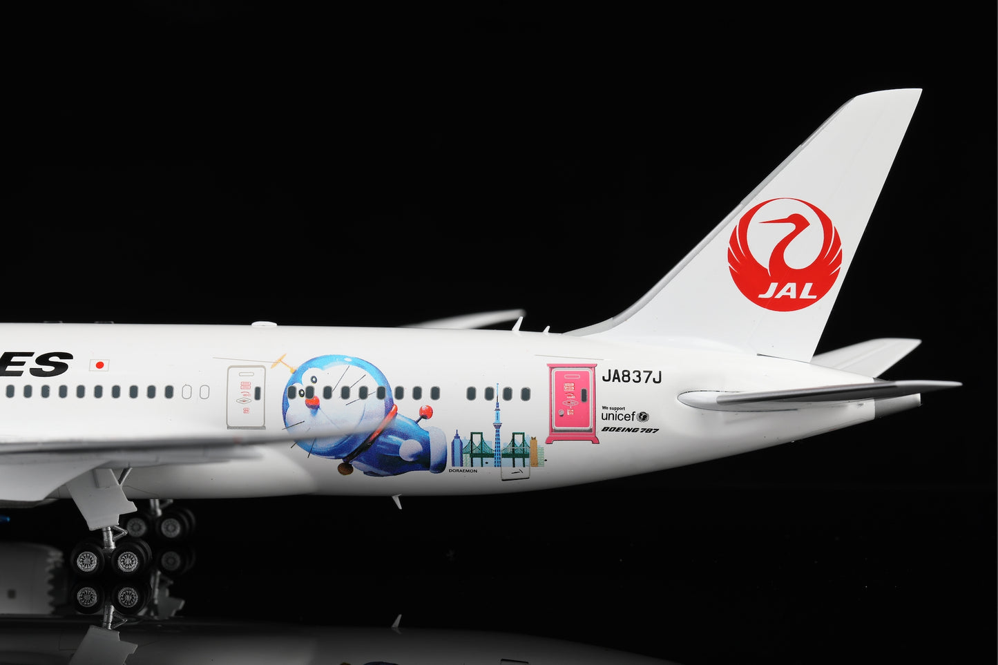 Japan Airlines B787-8 JA837J "Doraemon" product image