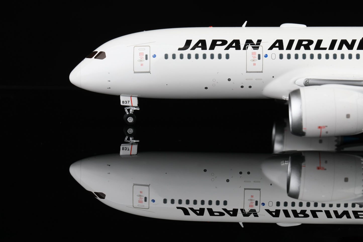 Japan Airlines B787-8 JA837J "Doraemon" product image