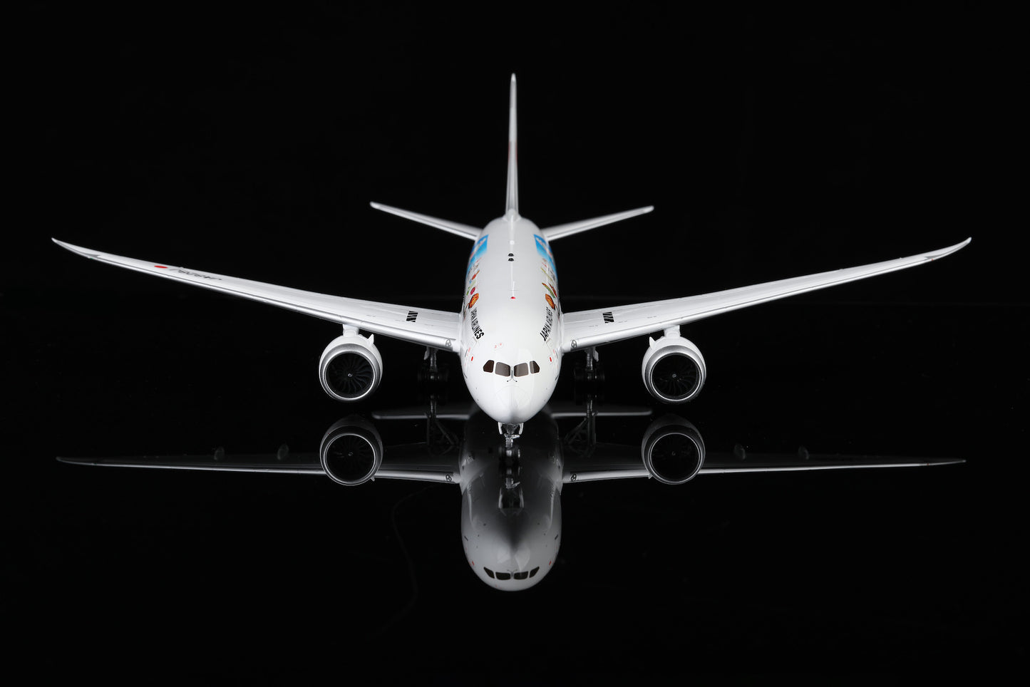 Japan Airlines B787-8 JA828J "Studio Ghibli"