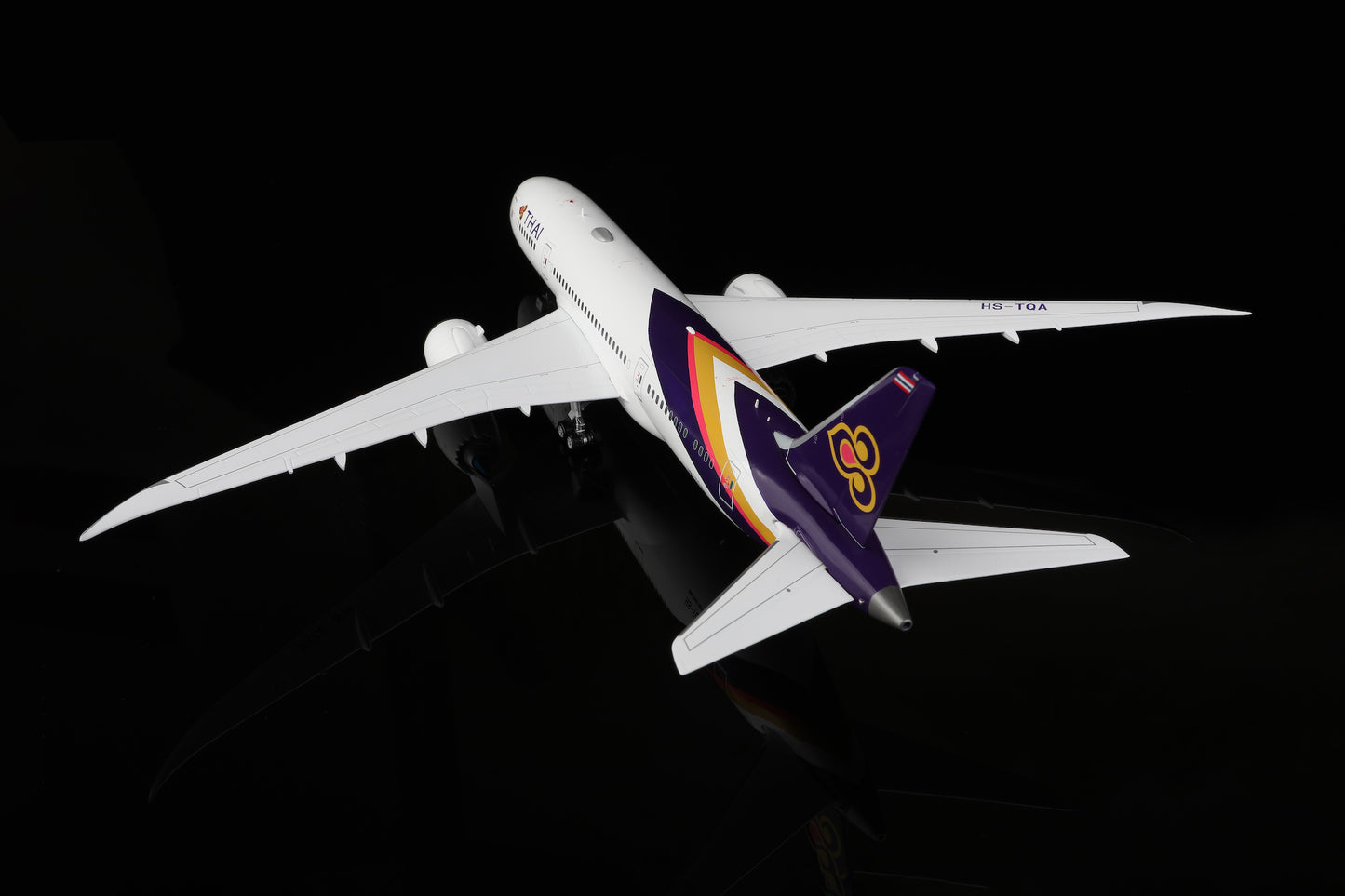 Thai Airways B787-8 HS-TQA