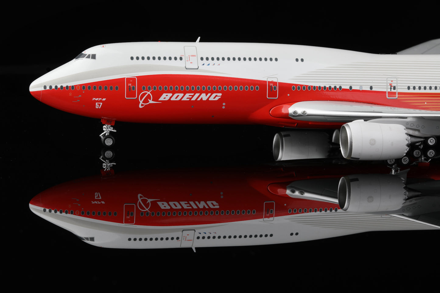 Boeing 747-8 Boeing House "Sunrise" colours N6067E product image