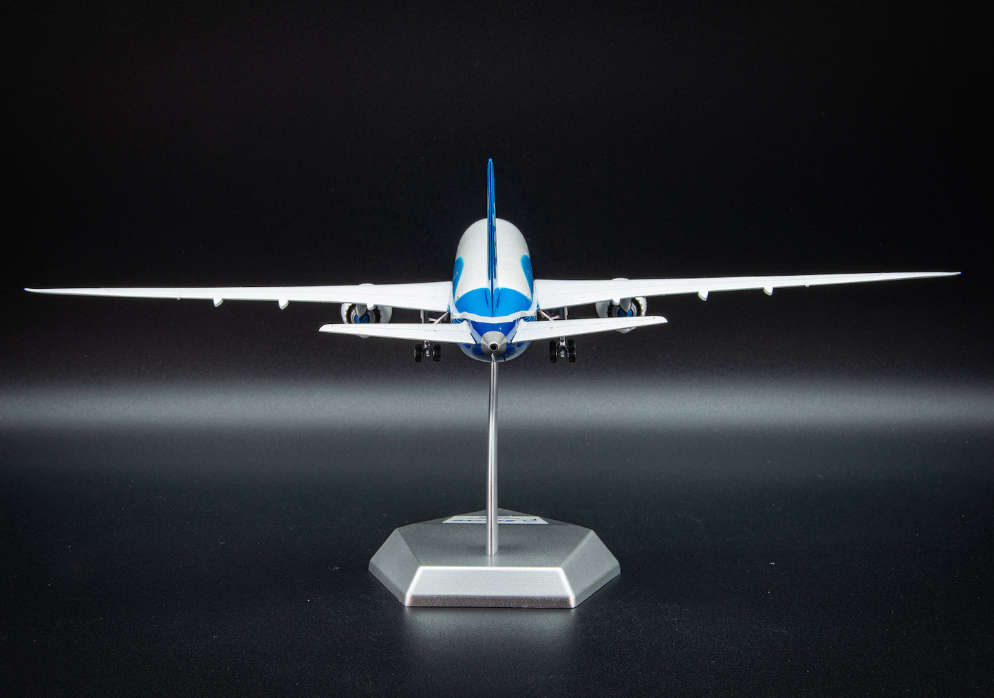 Boeing 787-8 Dreamliner Boeing Demonstrator 1st Aircraft N787BA product image