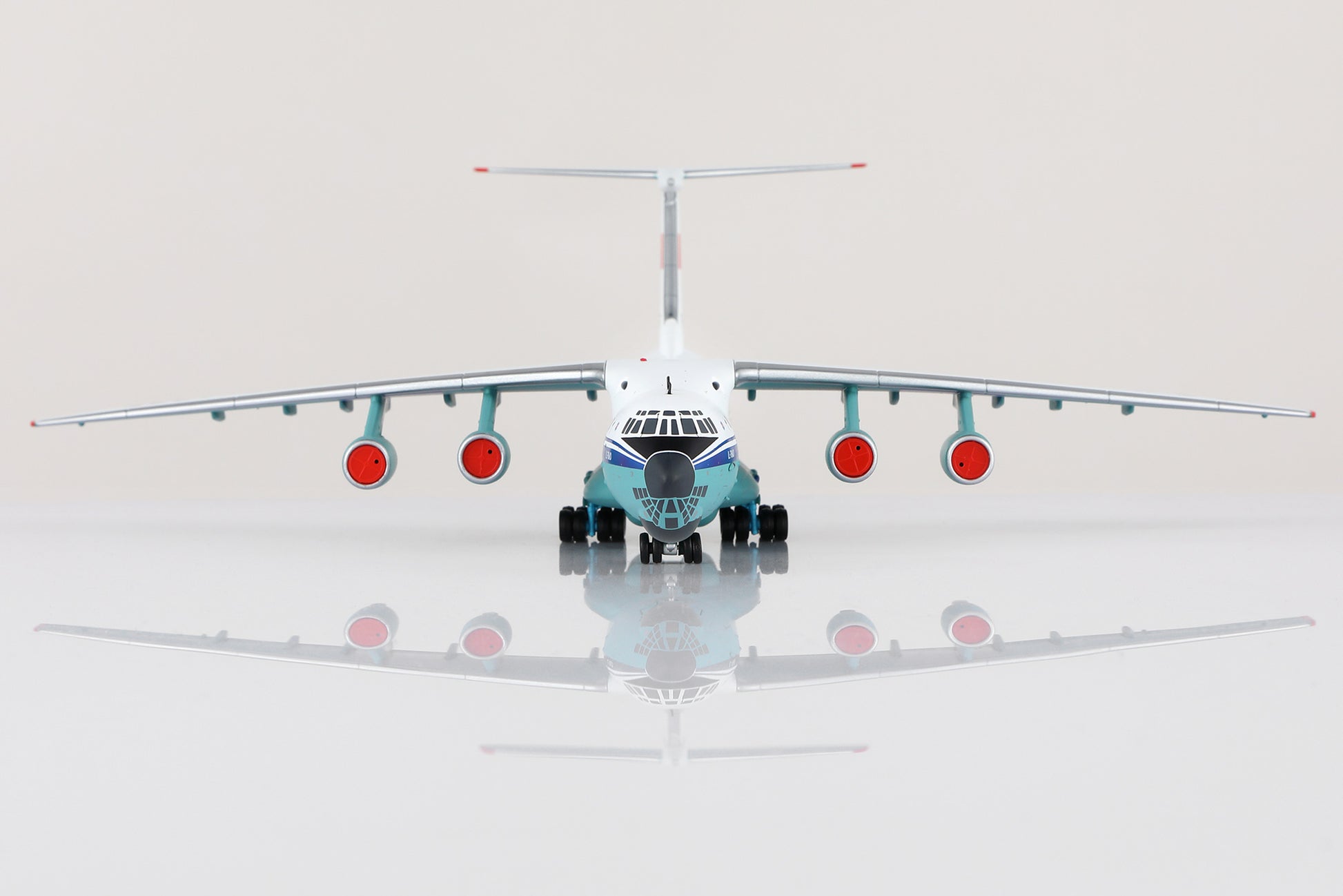 China United Airlines Ilyushin IL-76MD B-4035 9