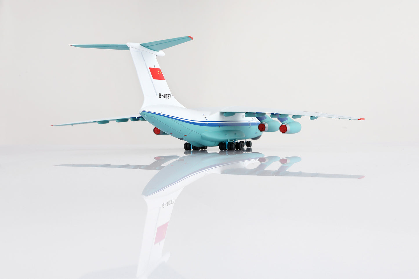 China United Airlines Ilyushin IL-76MD B-4037 10