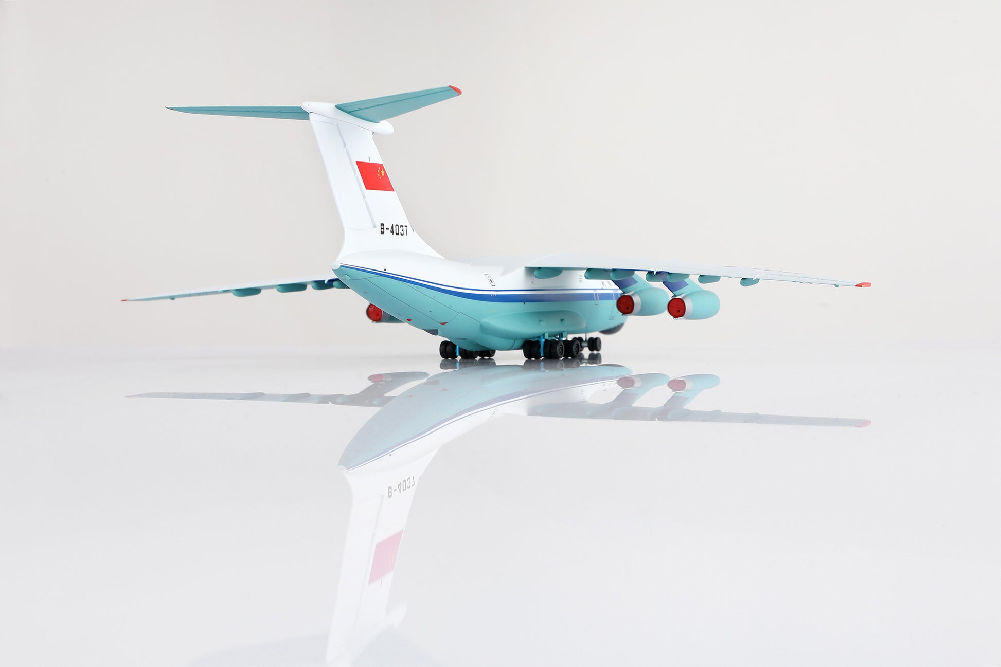 China United Airlines Ilyushin IL-76MD B-4037 10