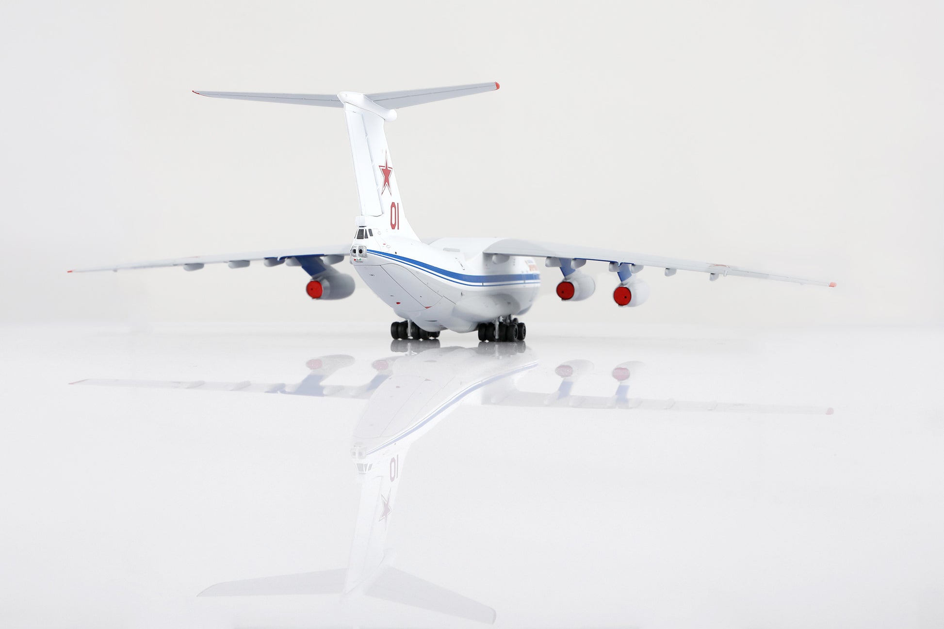 Russian Air Force IL-76MD Red 01