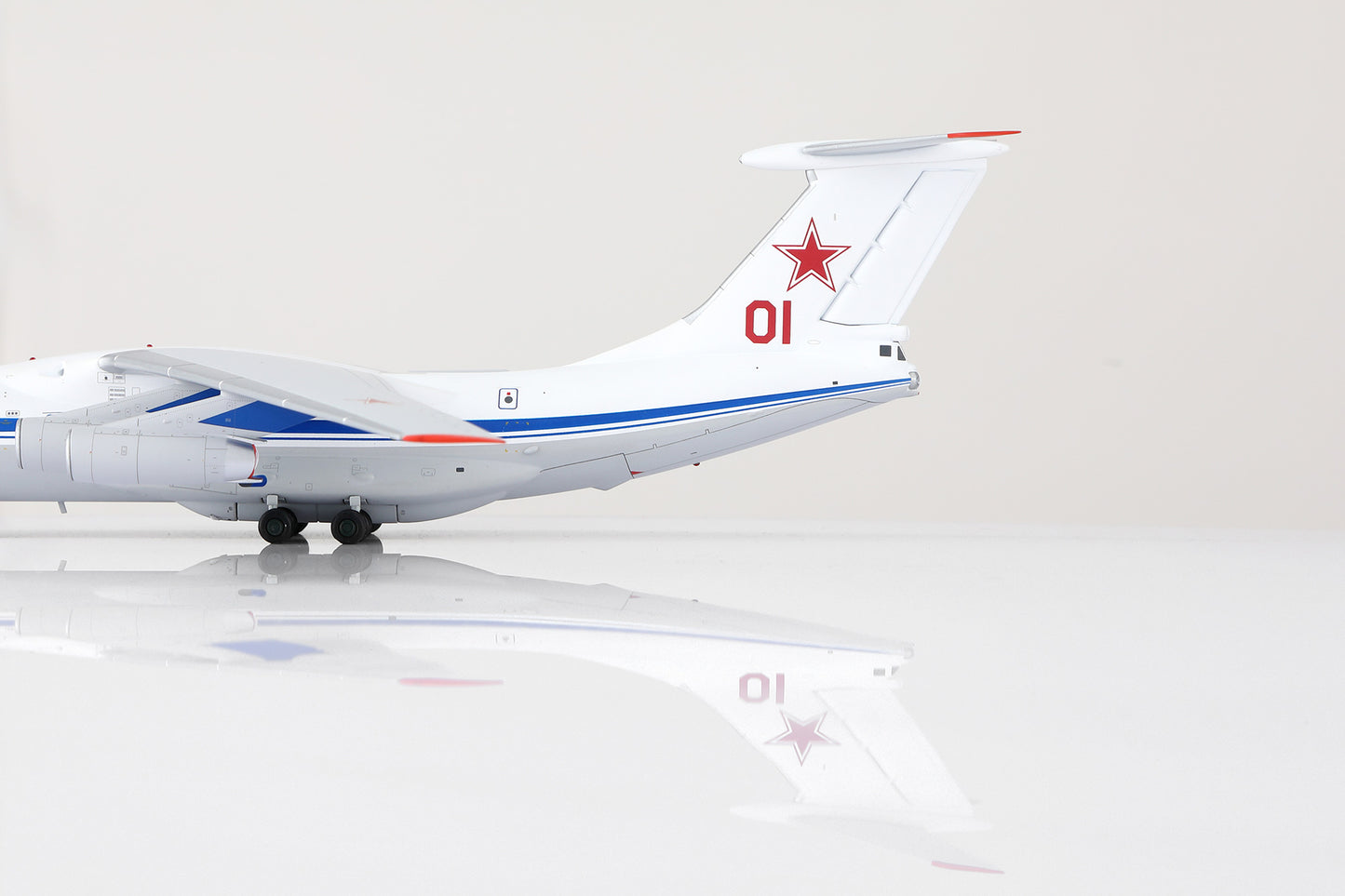 Russian Air Force IL-76MD Red 01
