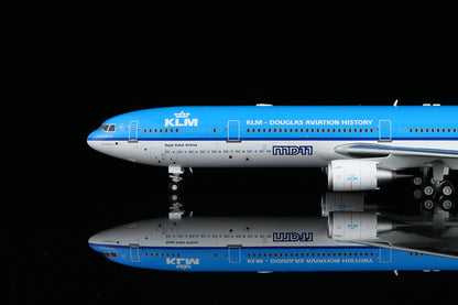 KLM McDonnell Douglas MD-11 PH-KCD 3