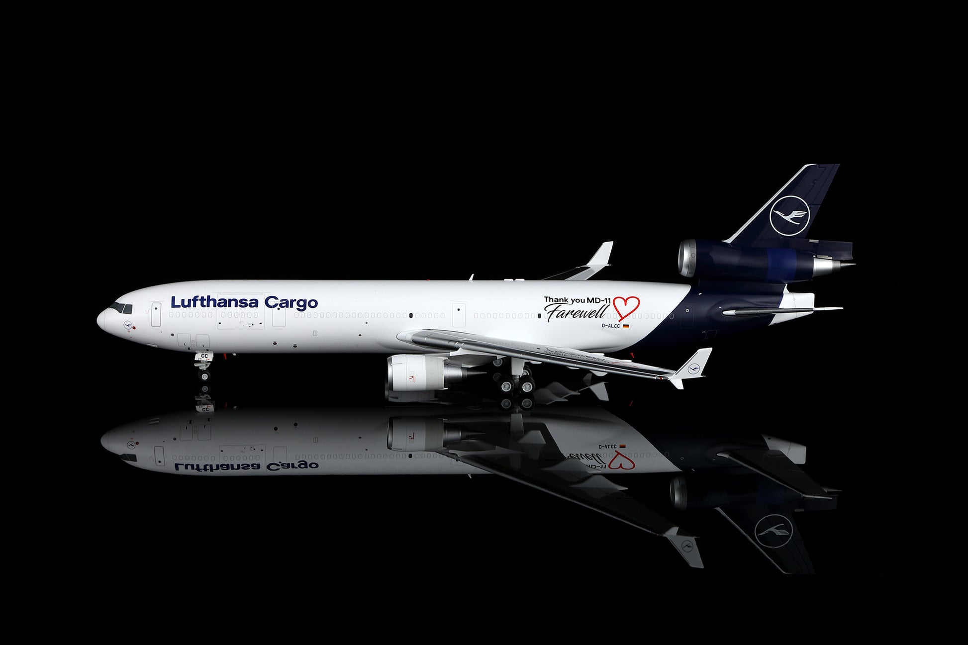 Lufthansa Cargo MD-11 D-ALCC 12
