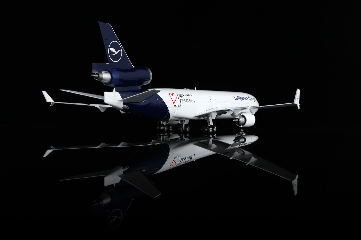 Lufthansa Cargo MD-11 D-ALCC 2