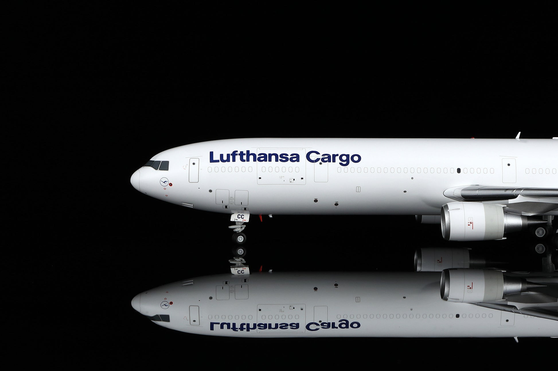 Lufthansa Cargo MD-11 D-ALCC 7