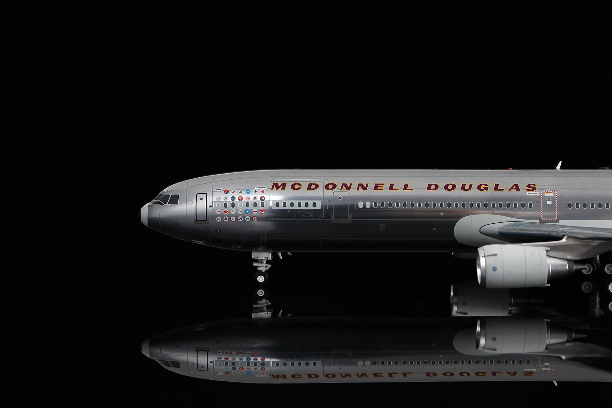 McDonnell Douglas MD-11 N111MD 12