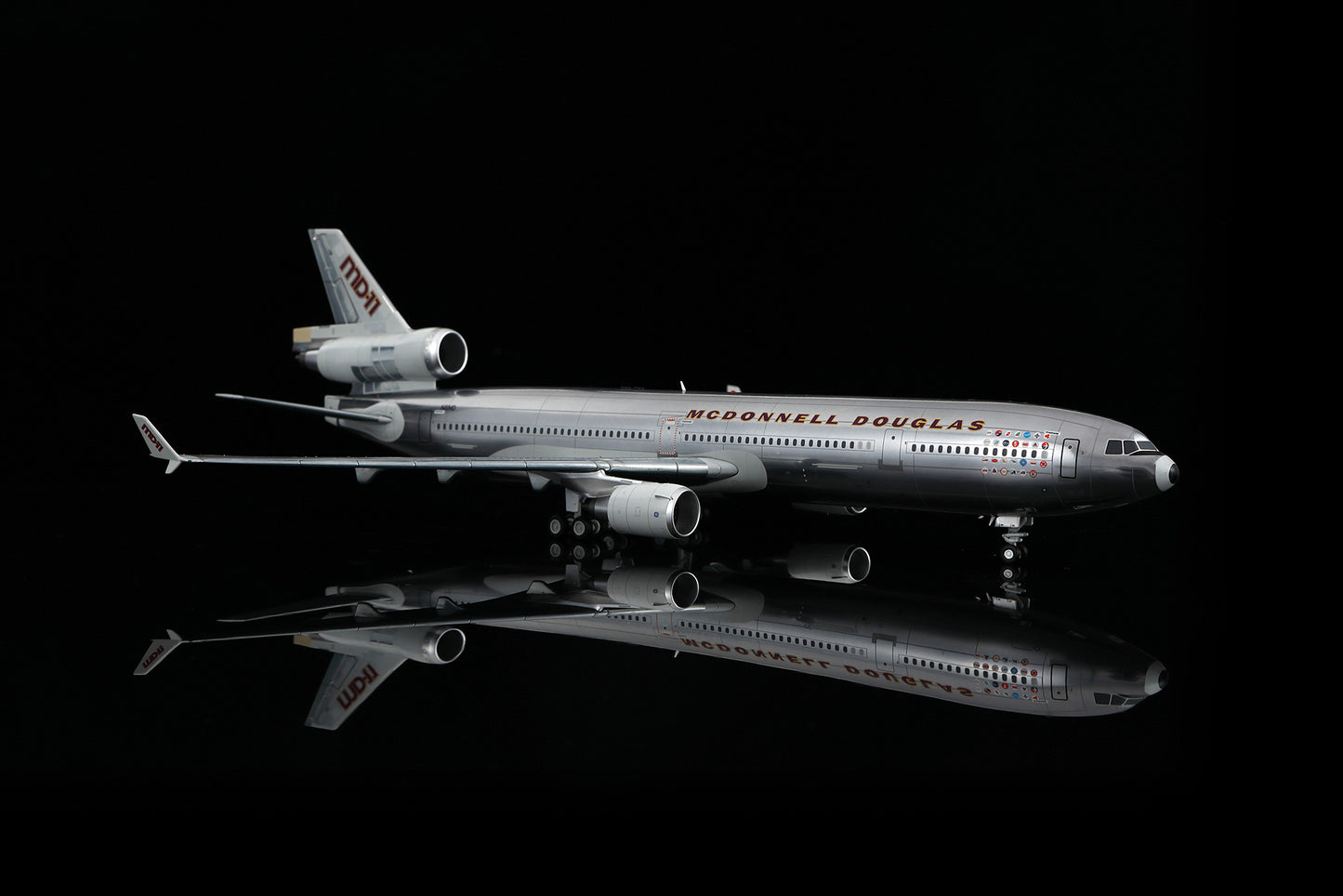 McDonnell Douglas MD-11 N111MD 3
