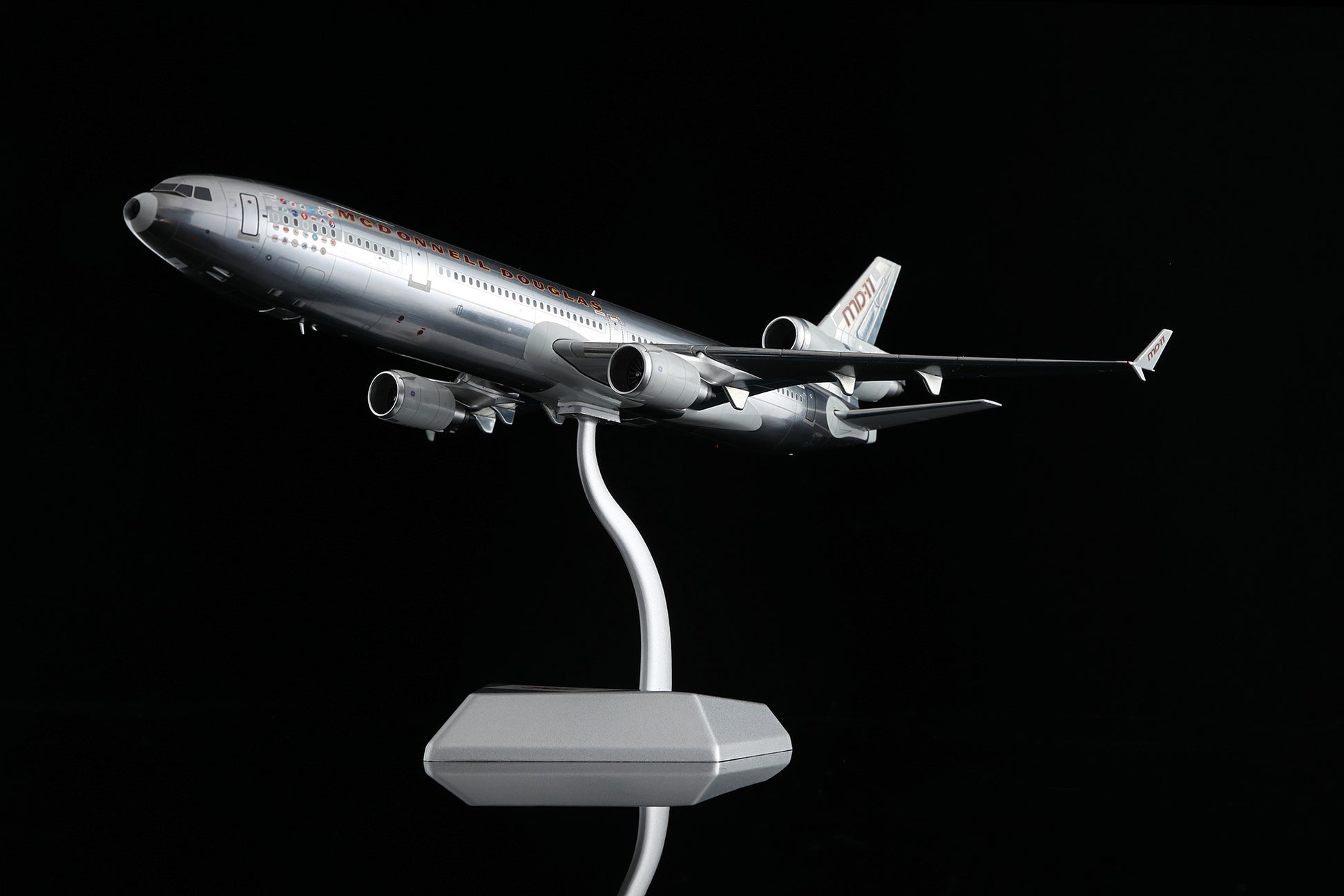 McDonnell Douglas MD-11 N111MD 7