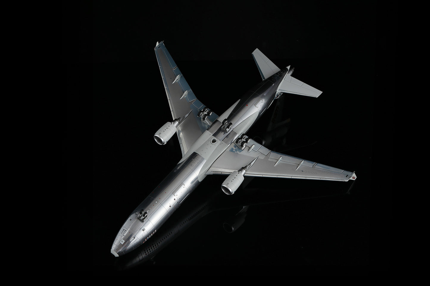 McDonnell Douglas MD-11 N111MD 9