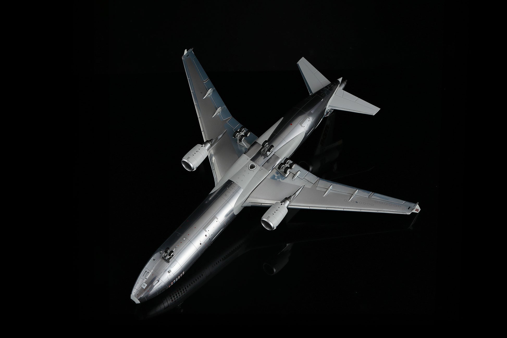 McDonnell Douglas MD-11 N111MD 9