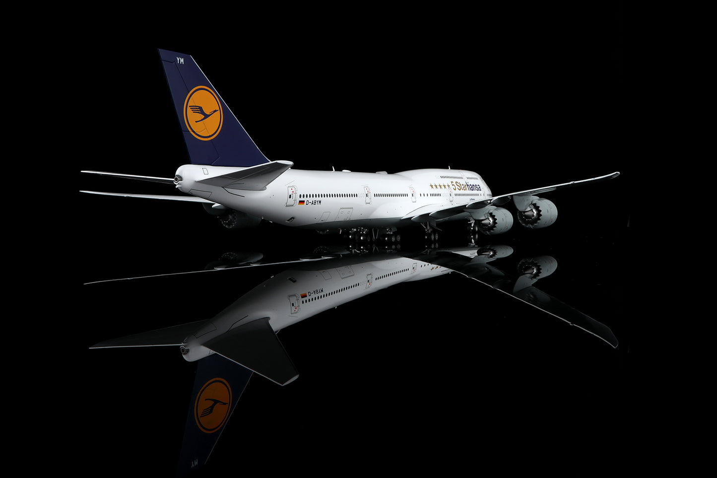 Lufthansa B747-8 5-starHansa D-ABYM 2