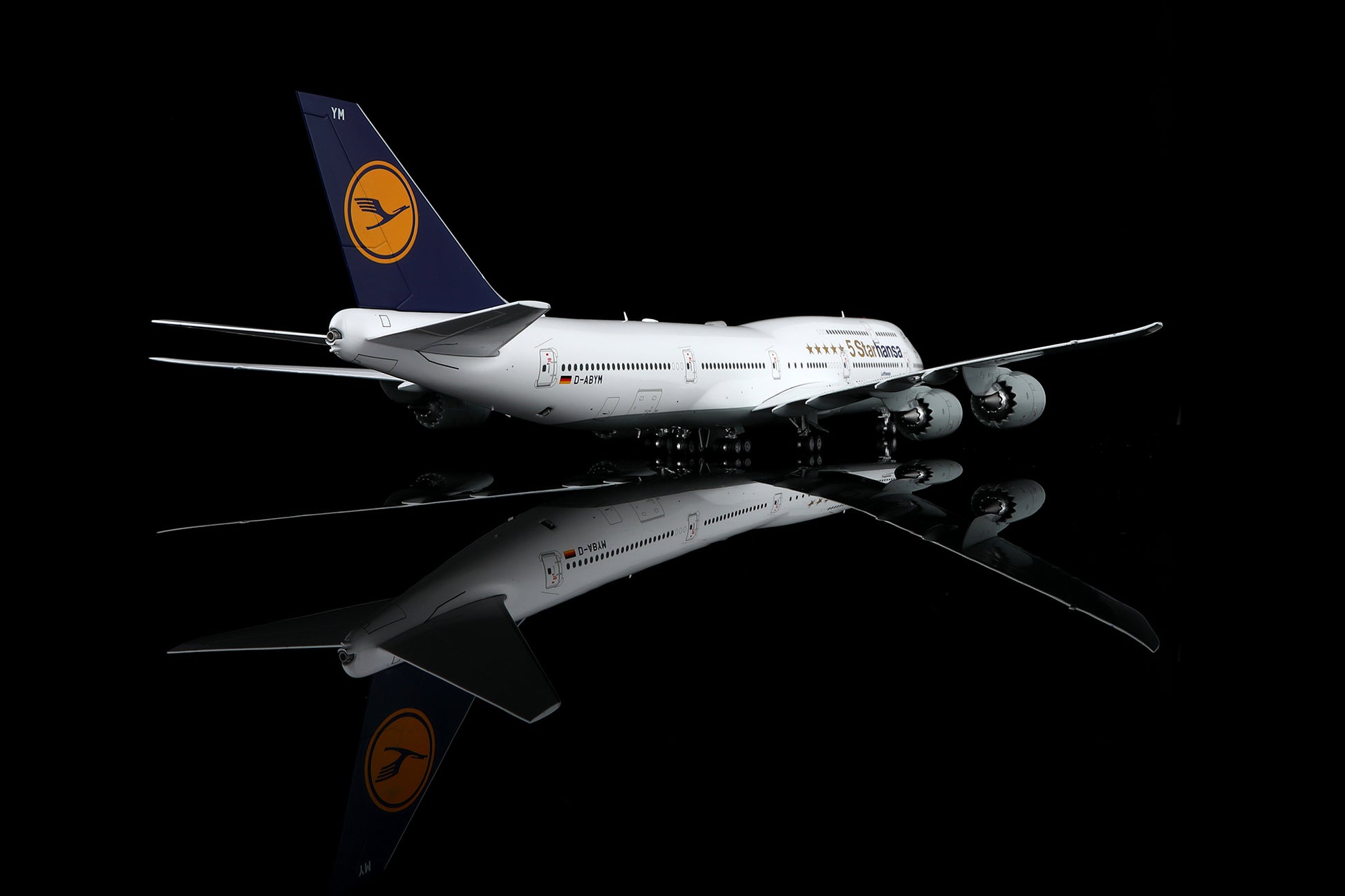 Lufthansa B747-8 5-starHansa D-ABYM 2