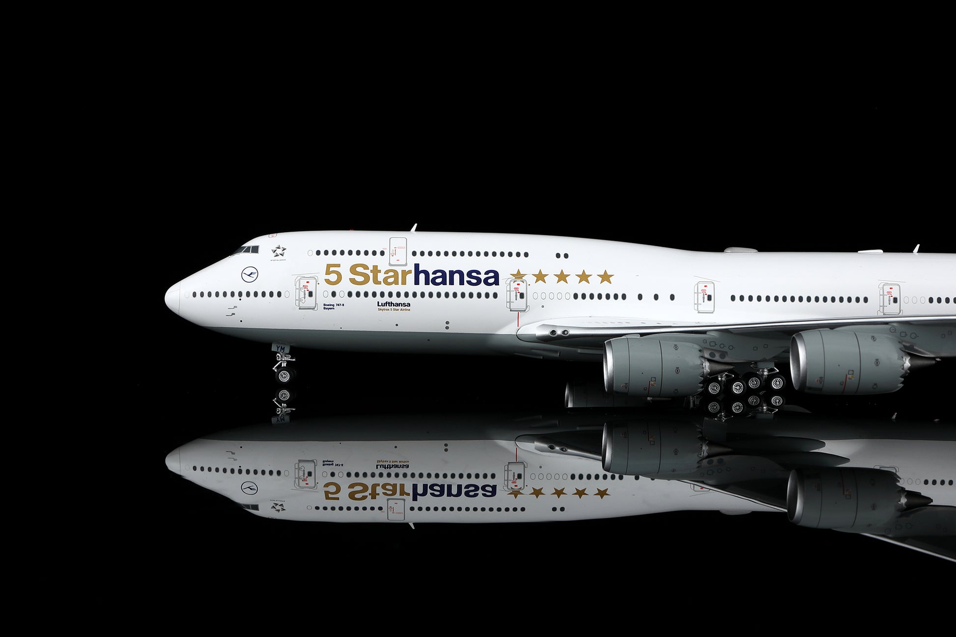 Lufthansa B747-8 5-starHansa D-ABYM 3