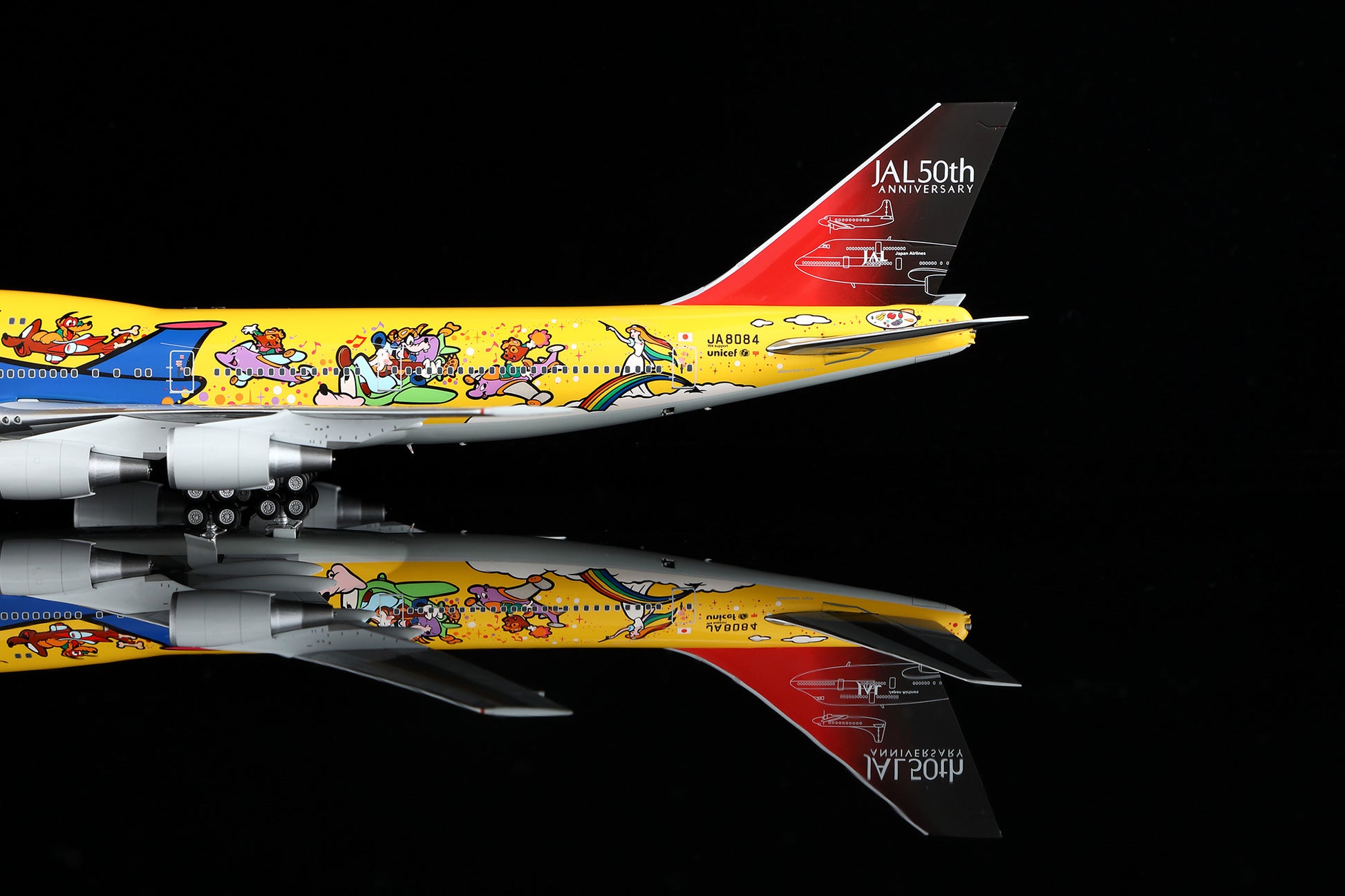 Japan Airlines B747-400D No.6 "Dream Story" JA8084 7