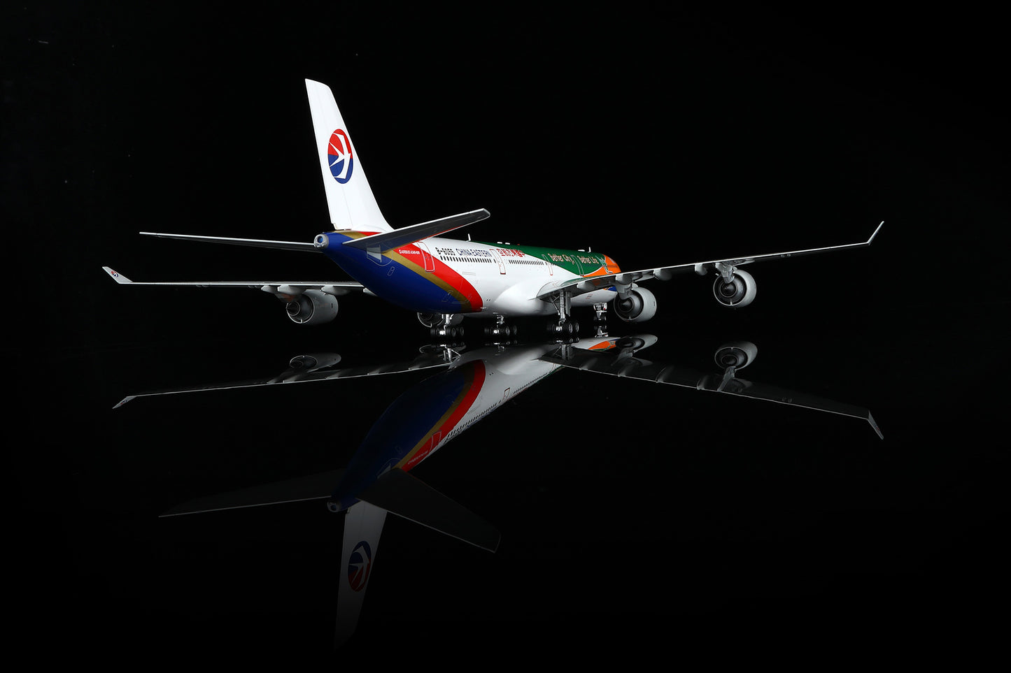 China Eastern Airlines A340-600 B-6055 – image 7