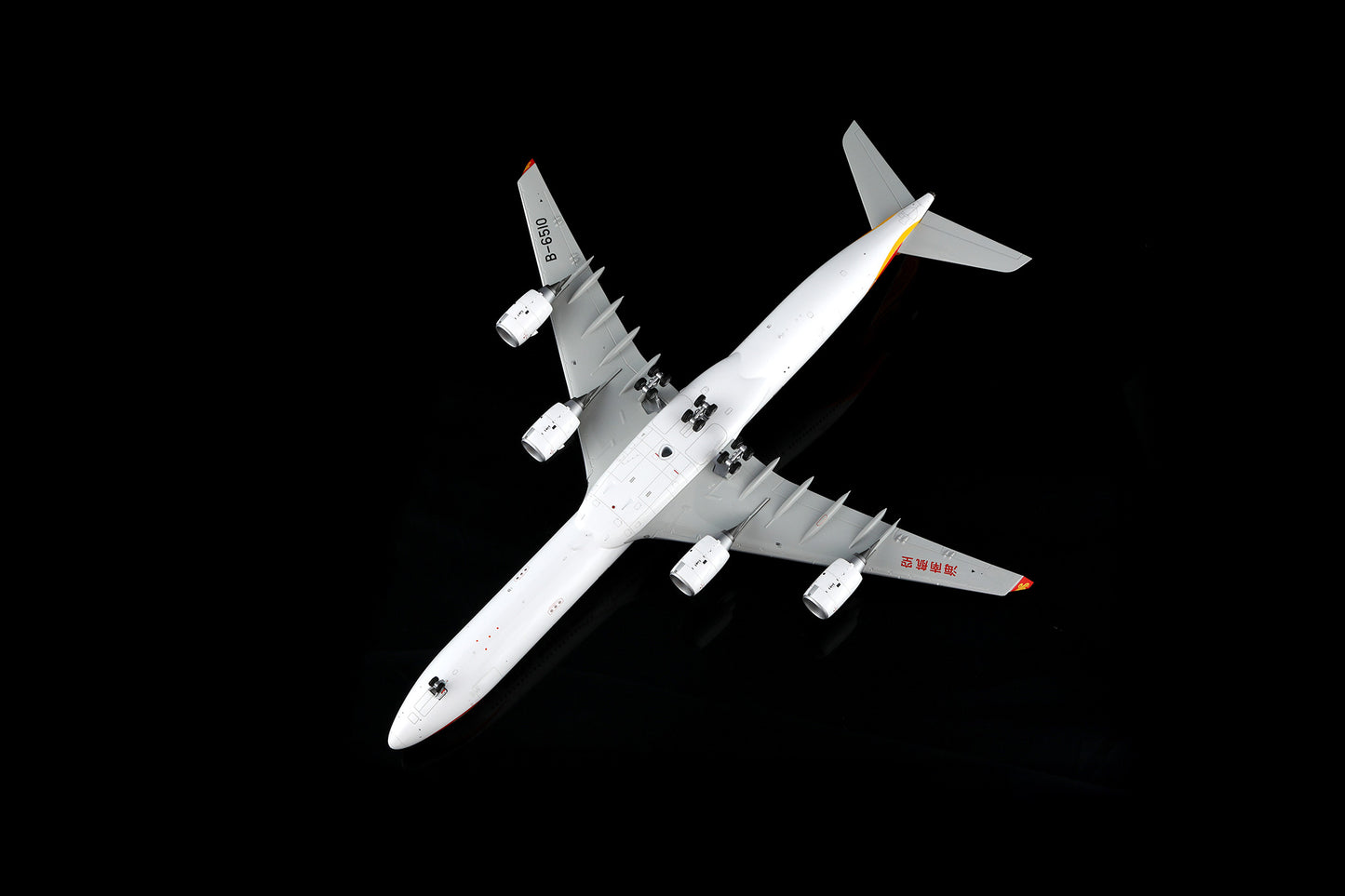 Hainan Airlines A340-600 B-6510 – image 9