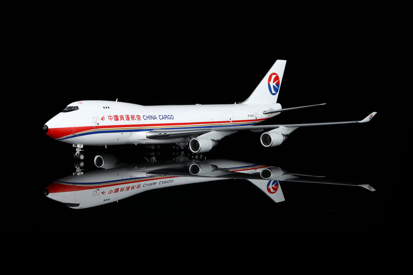 China Cargo Airlines B747-400F B-2428 – image 3