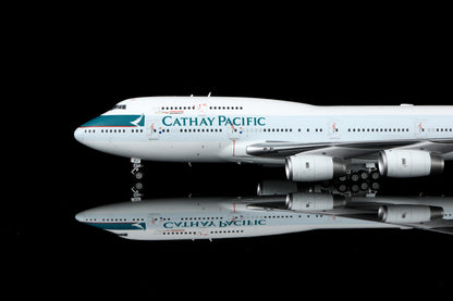 Cathay Pacific B747-400 B-HUJ – image 5