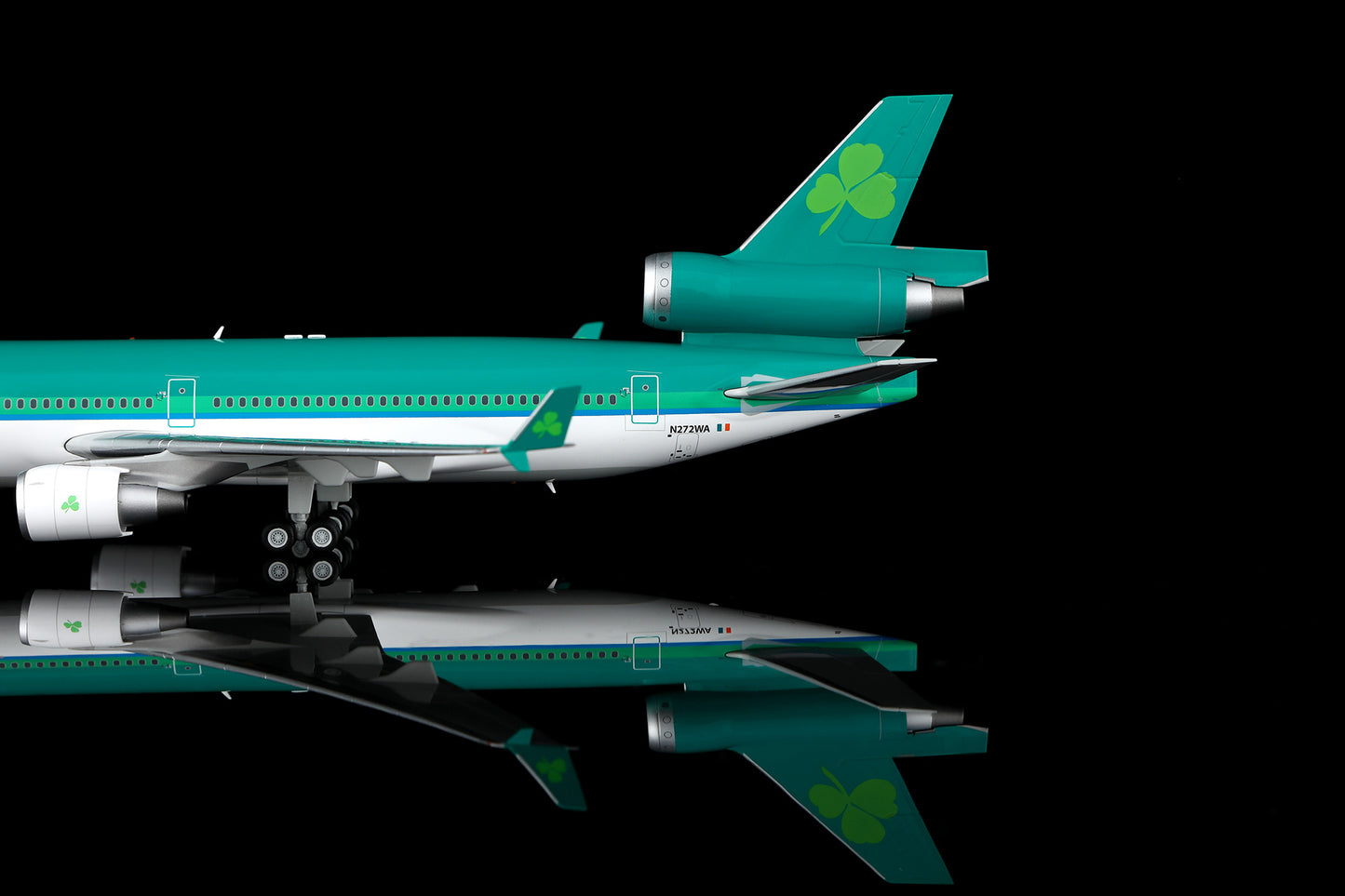 Aer Lingus McDonnell Douglas MD-11 N272WA 3