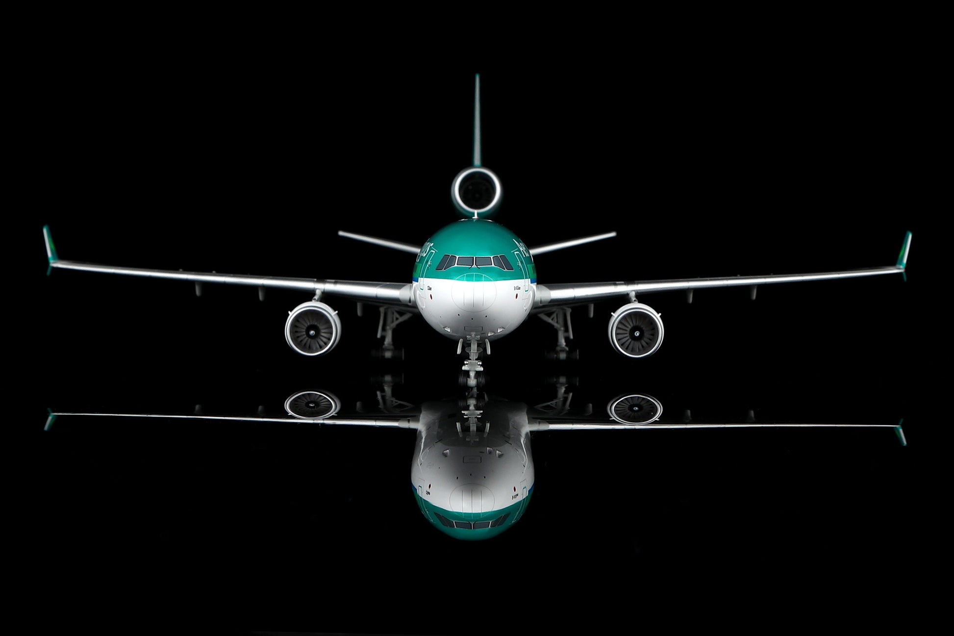 Aer Lingus McDonnell Douglas MD-11 N272WA 6