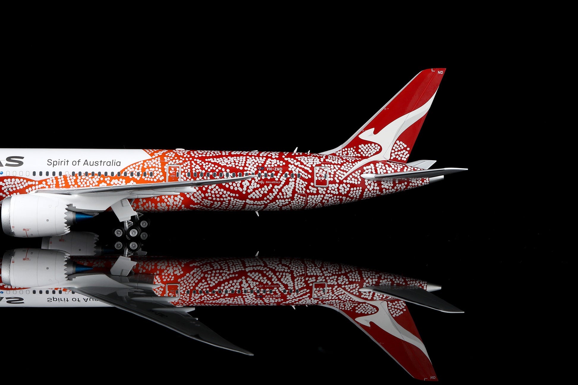 Qantas B787-9 "Yam Dreaming" VH-ZND 6