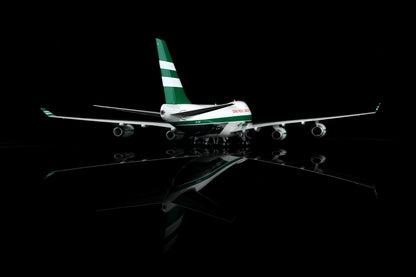 Cathay Pacific Cargo B747-400F VR-HUH