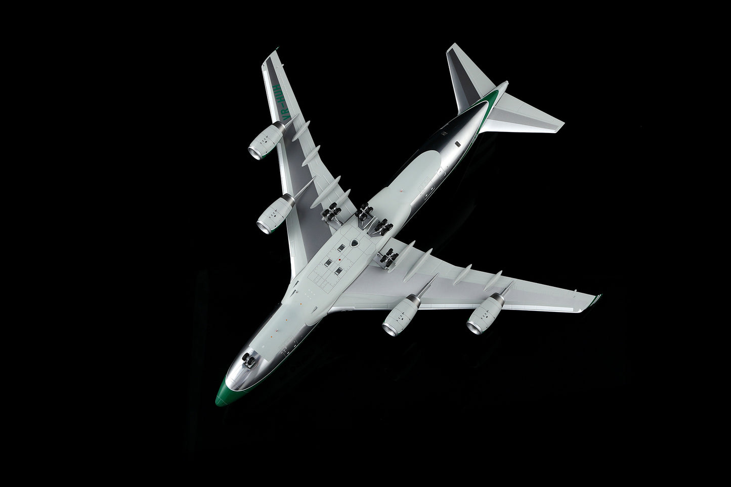 Cathay Pacific Cargo B747-400F VR-HUH