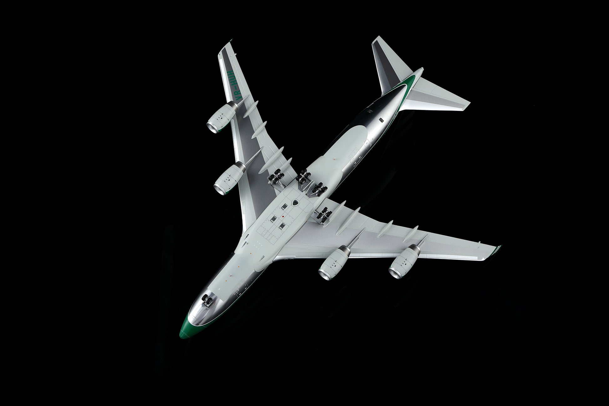 Cathay Pacific Cargo B747-400F VR-HUH
