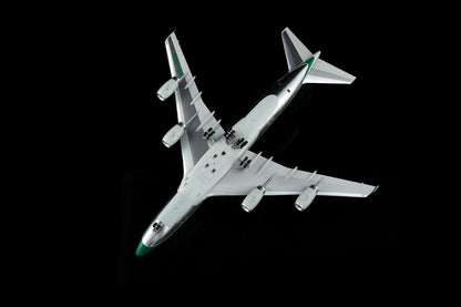 Cathay Pacific Cargo B747-400F VR-HUH