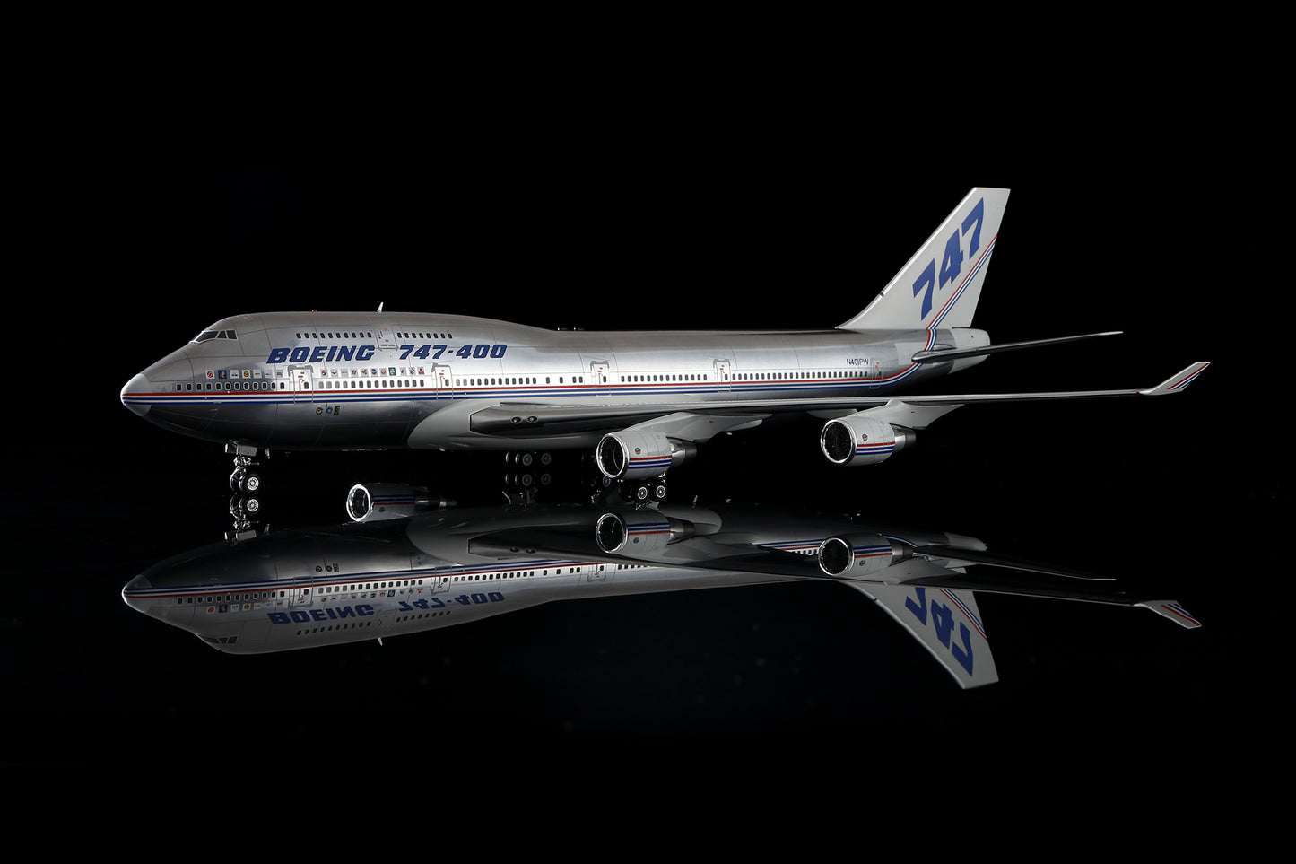 Boeing B747-400 House Color N401PW Polished 7