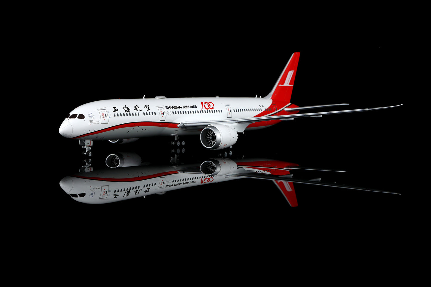Shanghai Airlines B787-9 Dreamliner "100th Shanghai Airlines" B-1111 – image 4