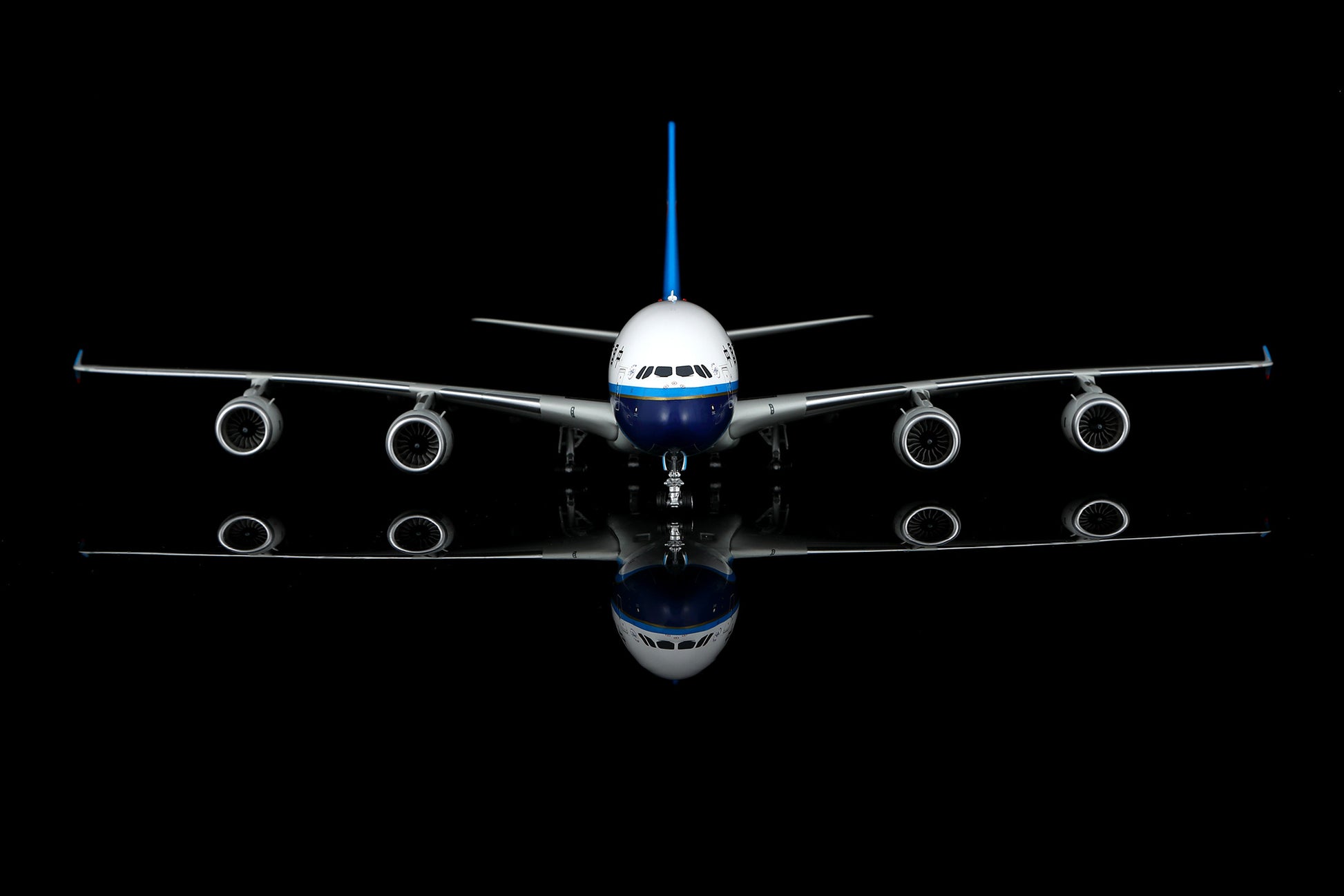 China Southern Airlines A380 B-6136