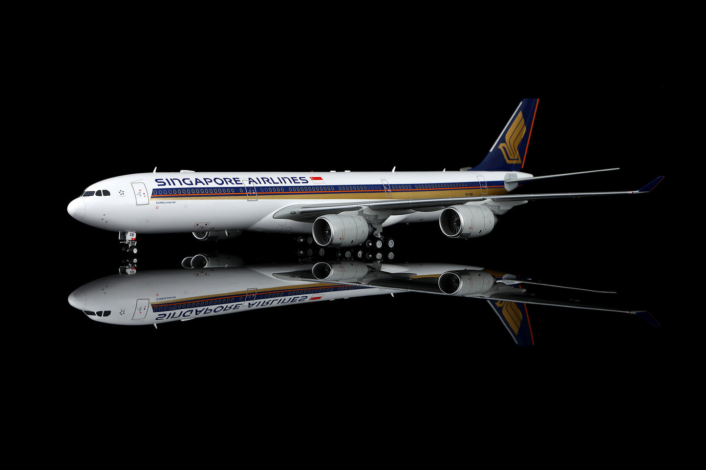 Singapore Airlines A340-500 9V-SGB 3