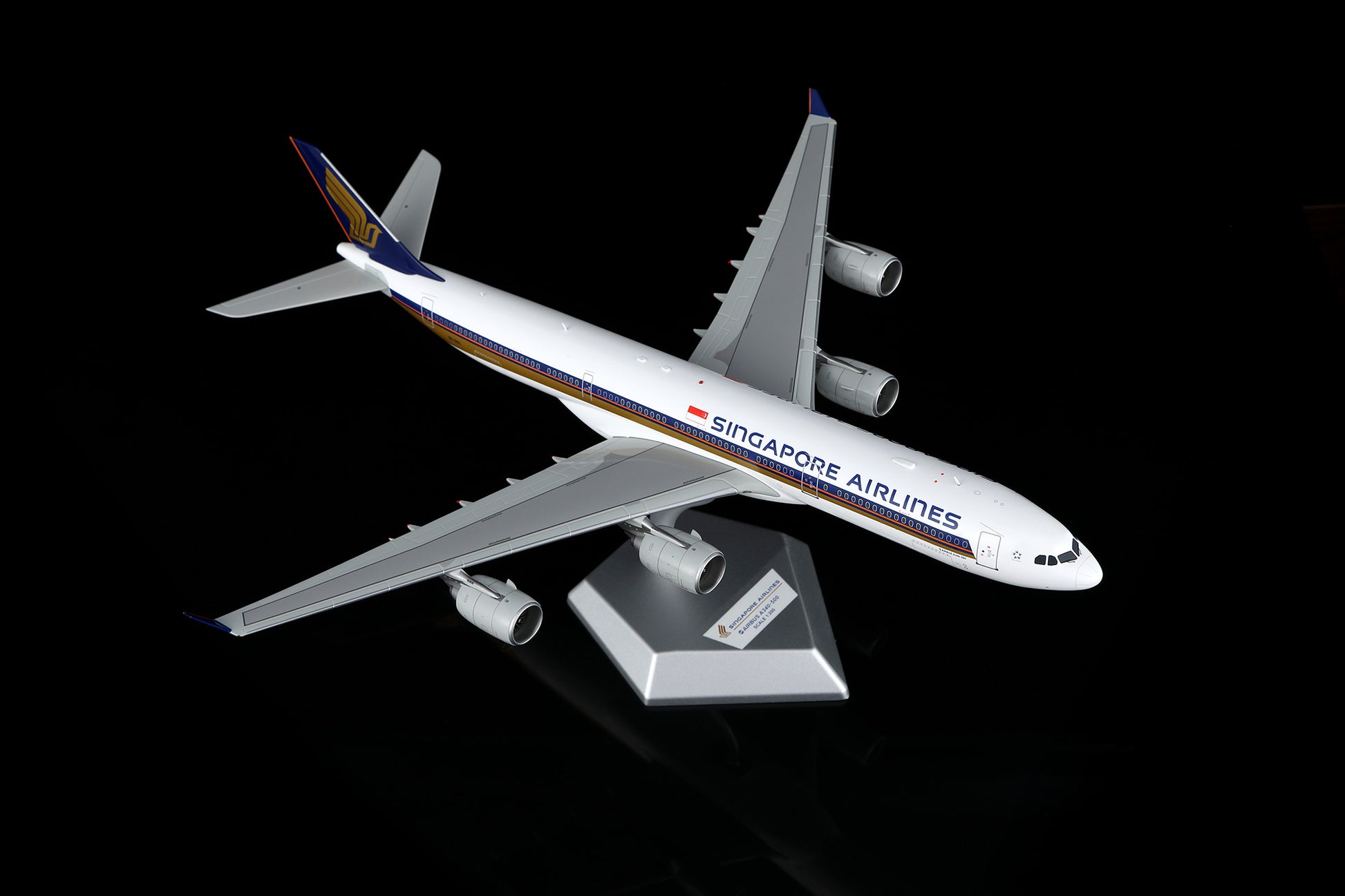 Singapore Airlines A340-500 9V-SGC – image 10