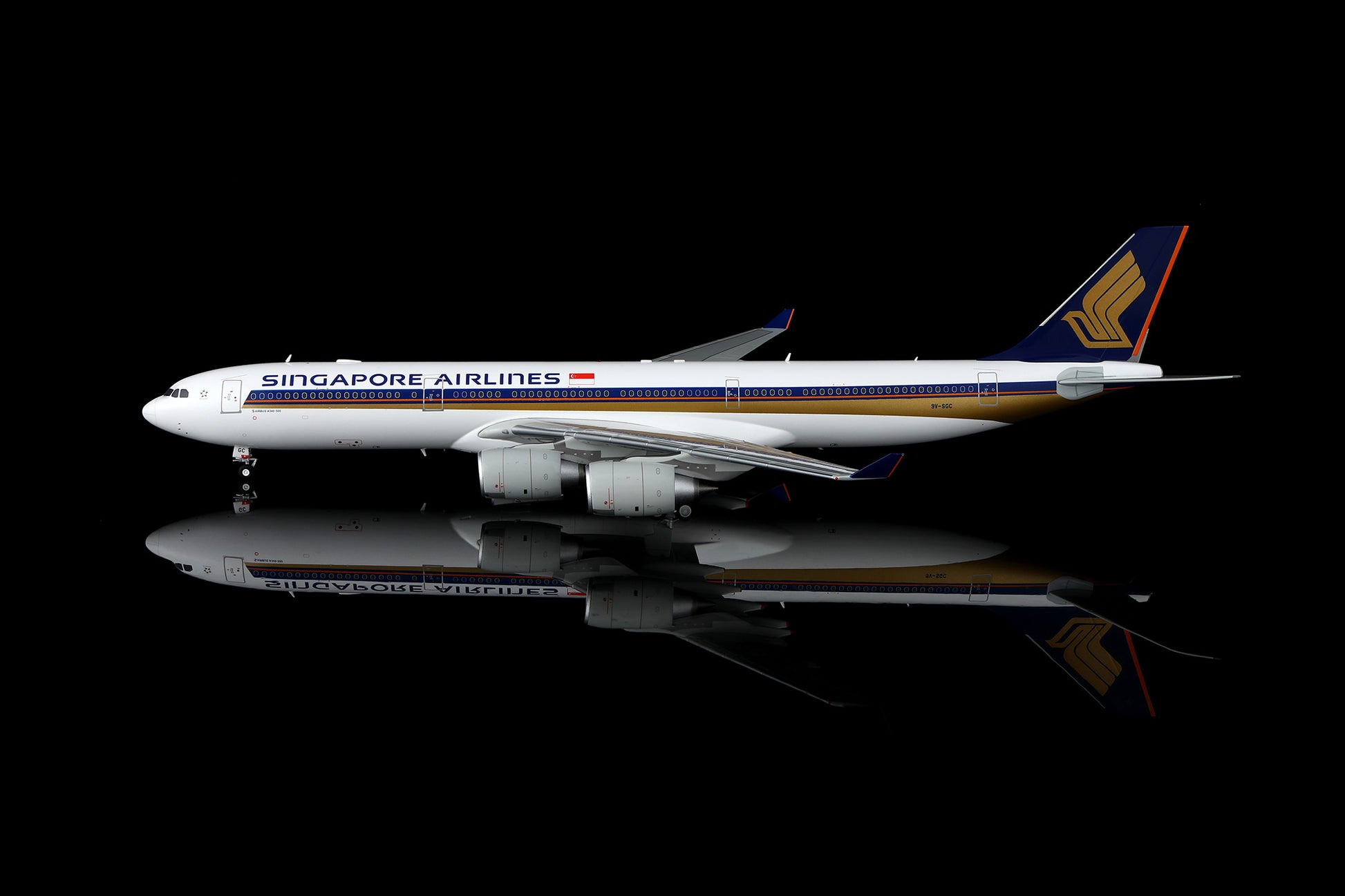 Singapore Airlines A340-500 9V-SGC – image 12
