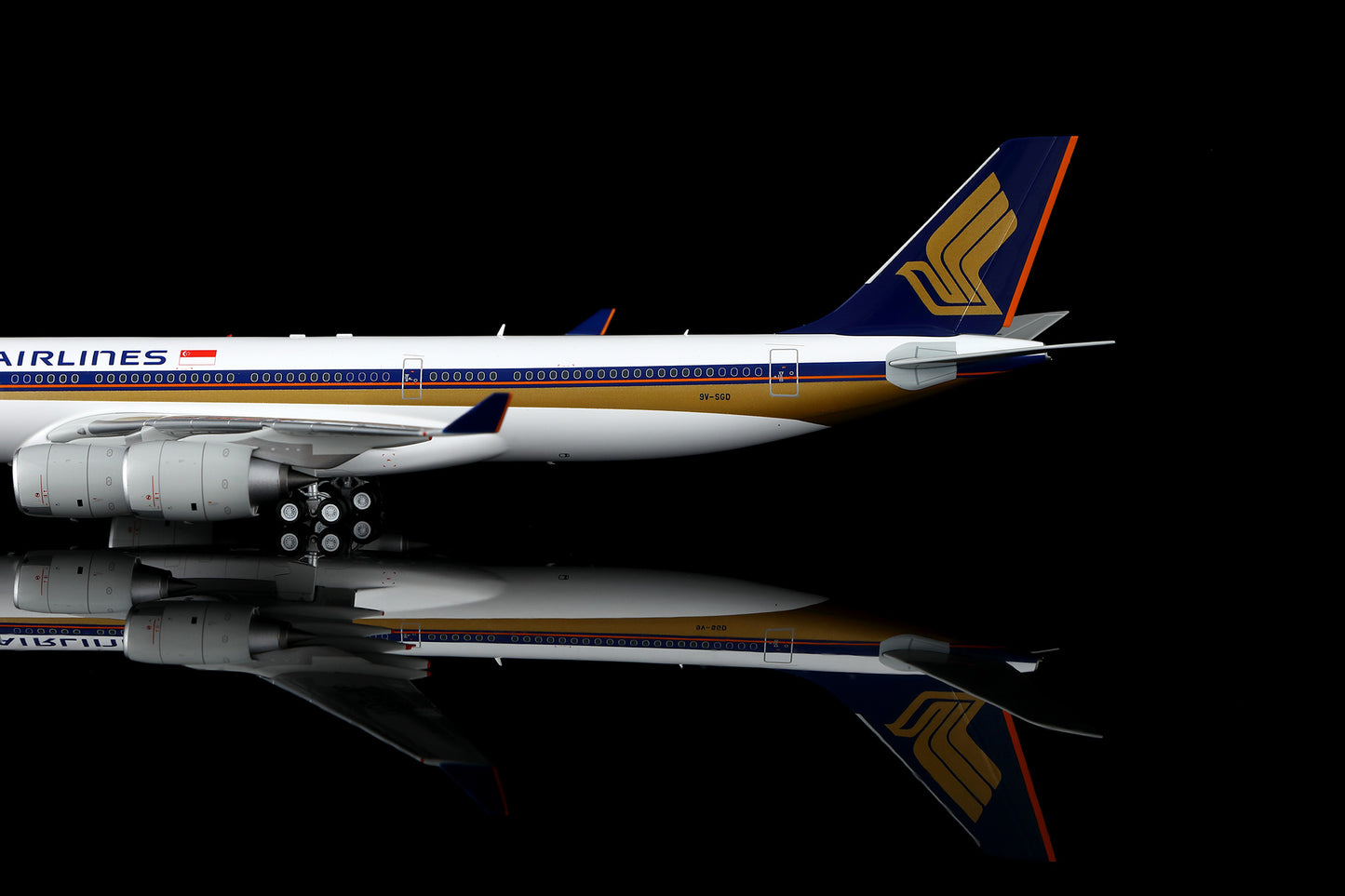 Singapore Airlines A340-500 9V-SGD – image 3