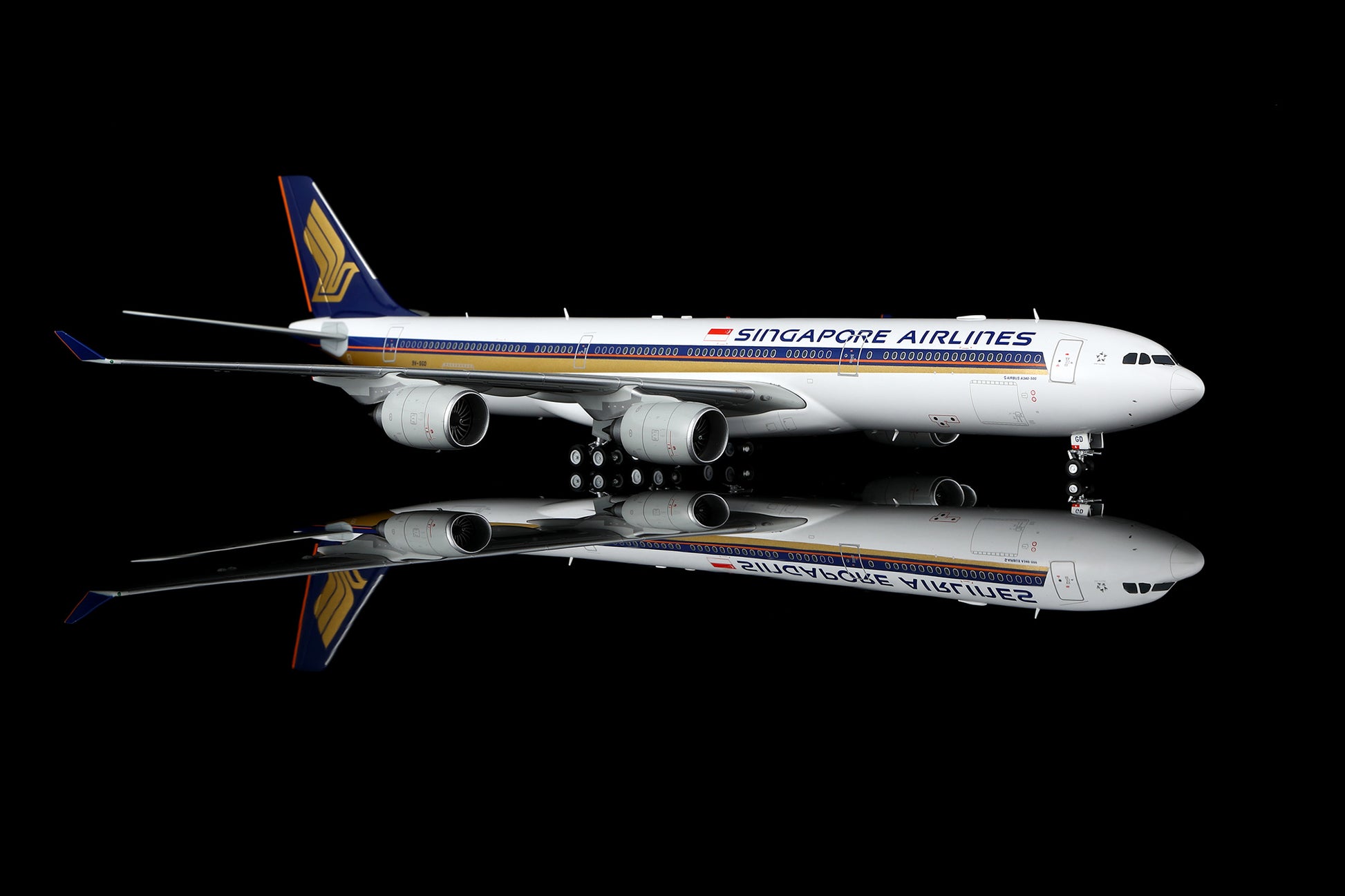 Singapore Airlines A340-500 9V-SGD – image 5
